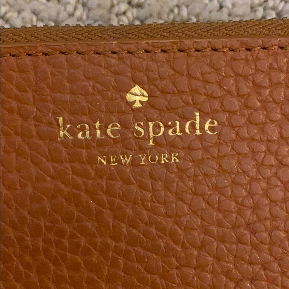 Kate Spade Wallet - Picture 4 of 5